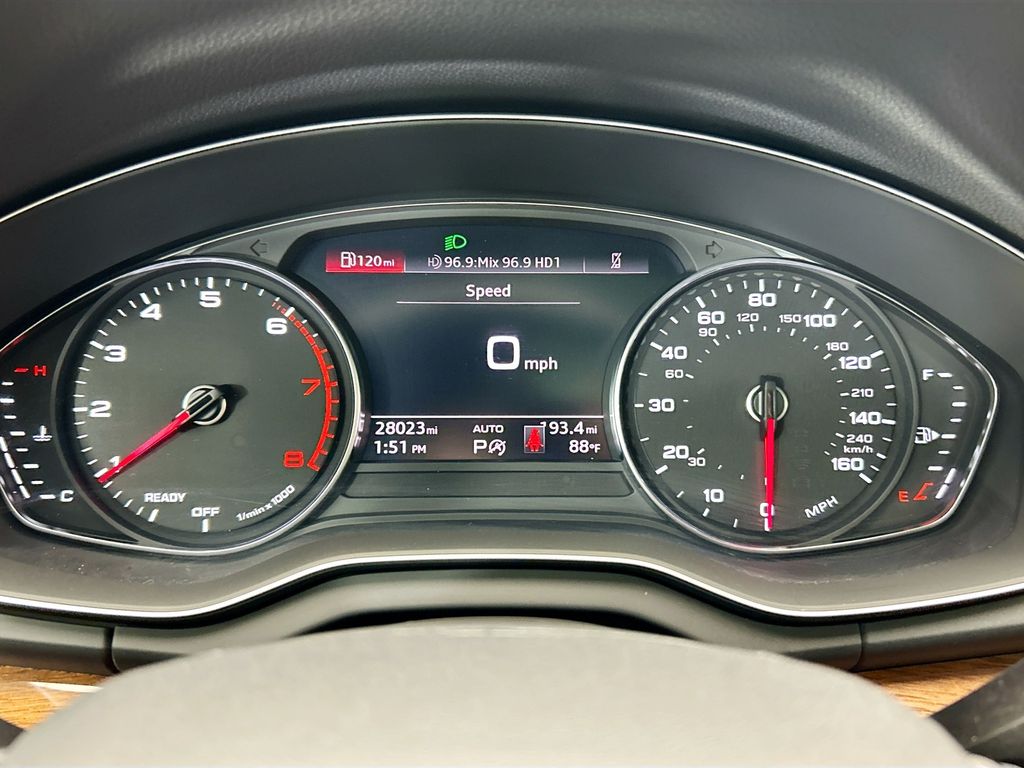 Thumbnail: 2023 Audi Q5 - 32