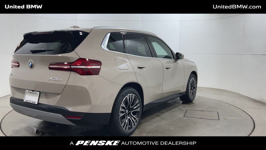 Thumbnail: 2025 BMW X3 - 8