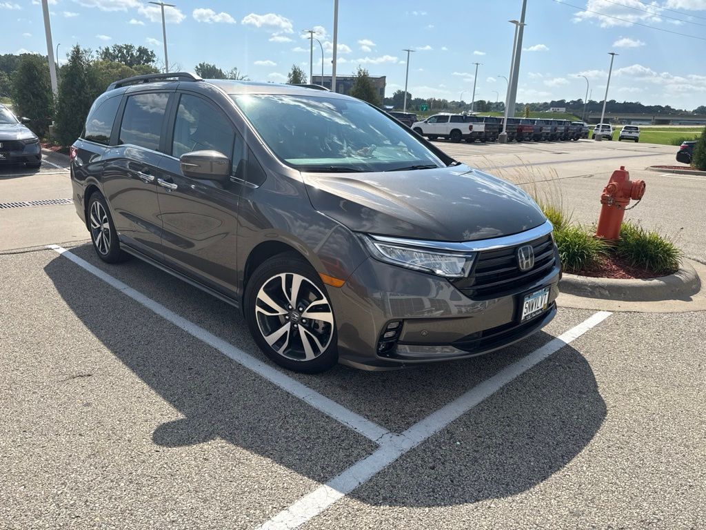 Used 2021 Honda Odyssey Van