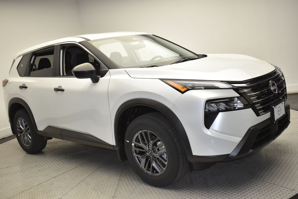 2025 Nissan Rogue S 3
