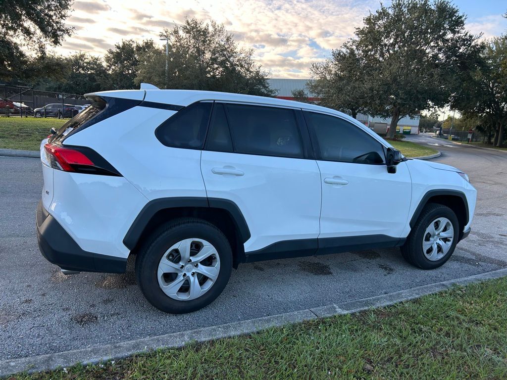 Thumbnail: 2023 Toyota RAV4 - 5