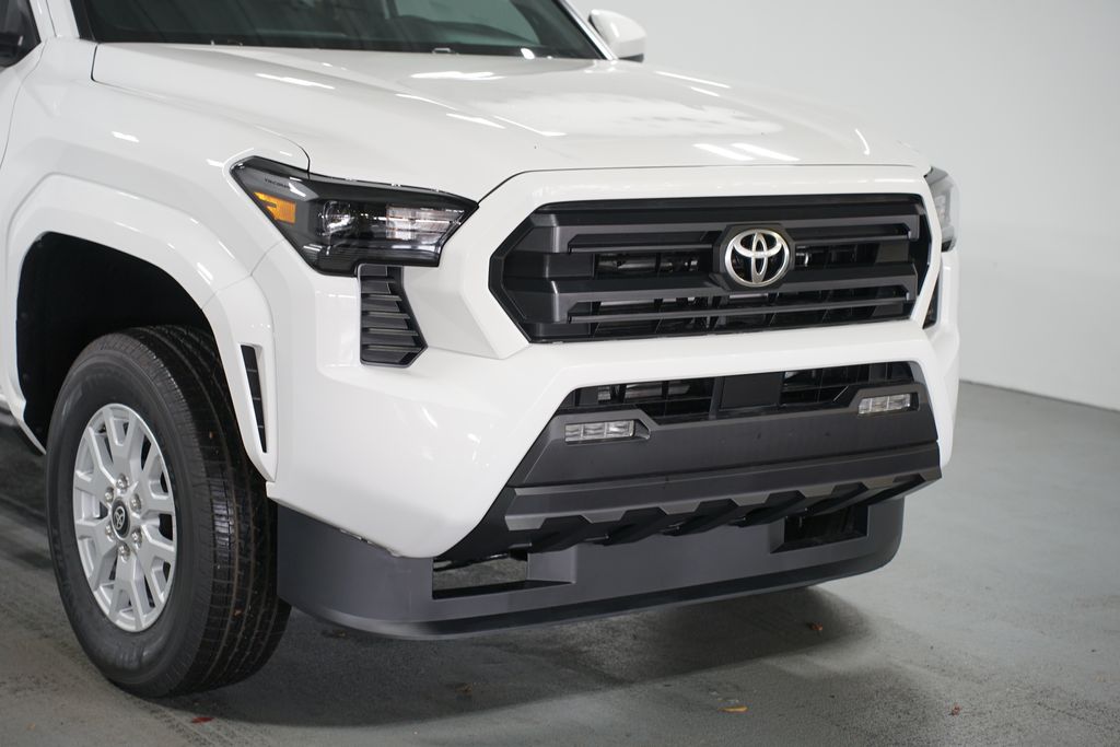 Thumbnail: 2025 Toyota Tacoma - 4