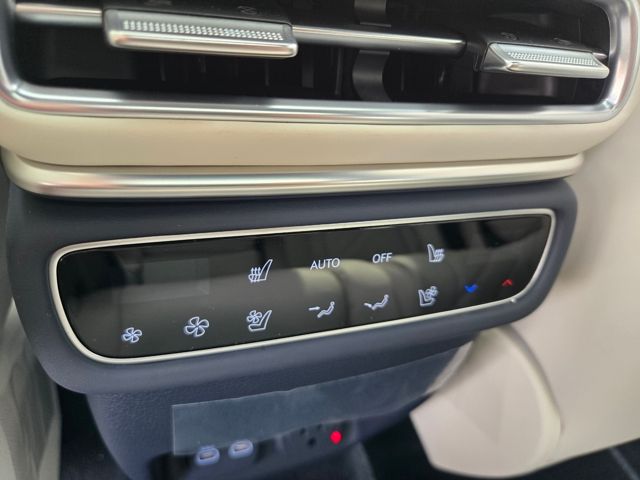 2025 Genesis GV80 3.5T 29