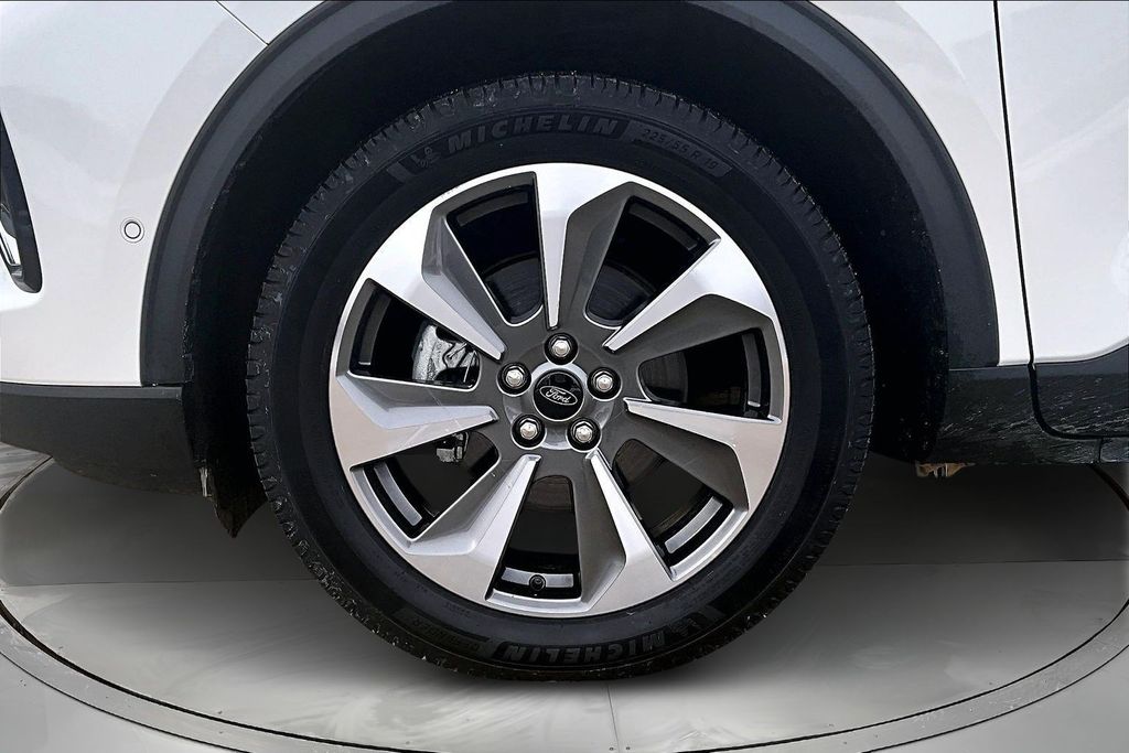 Certified Used 2023 White Ford Platinum image 28