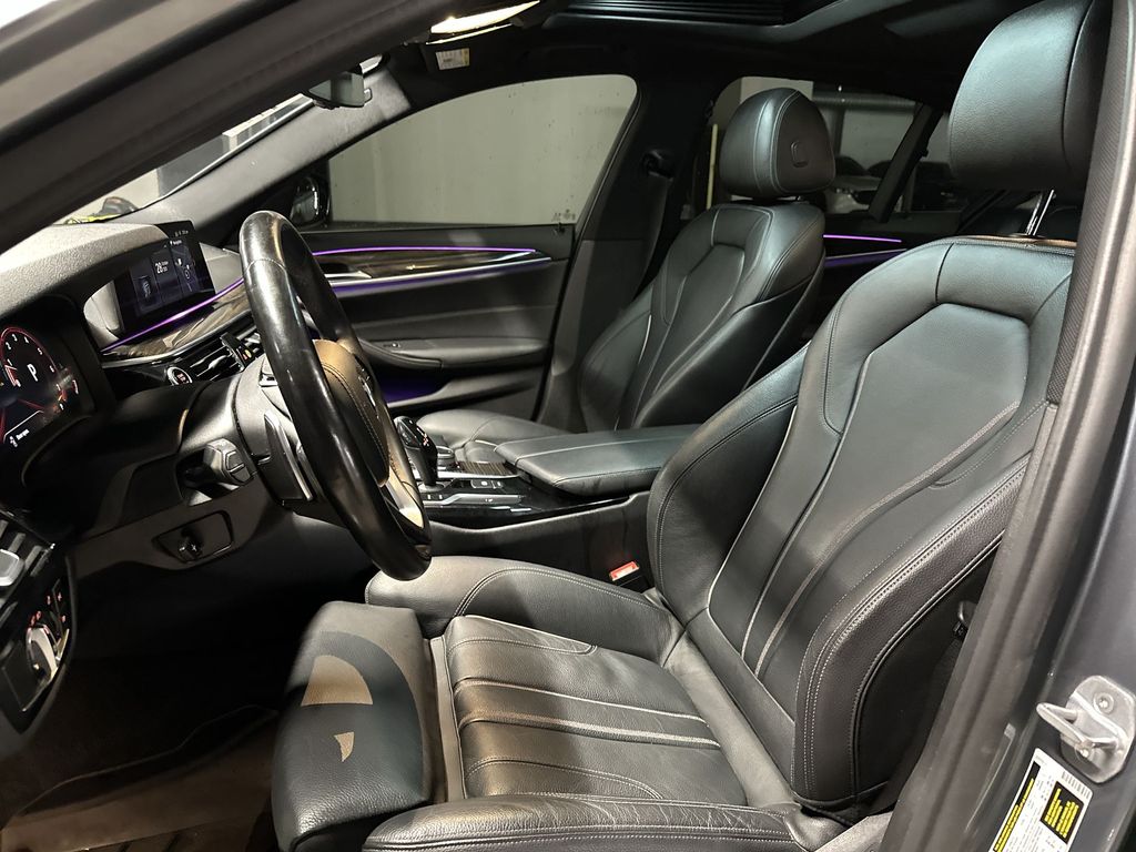 2019 BMW 5 Series 540i - 10