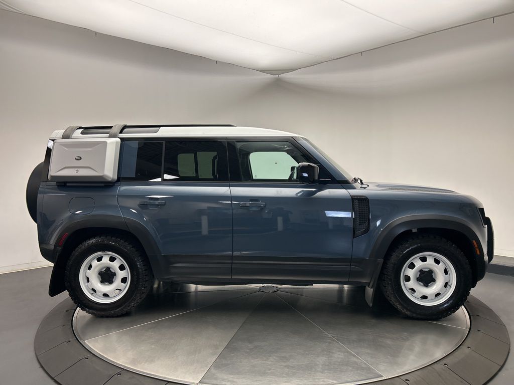 Thumbnail: 2020 Land Rover Defender - 6