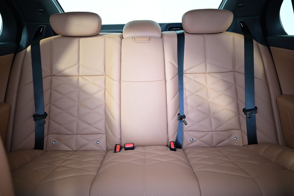 Thumbnail: 2026 BMW 7 Series - 25