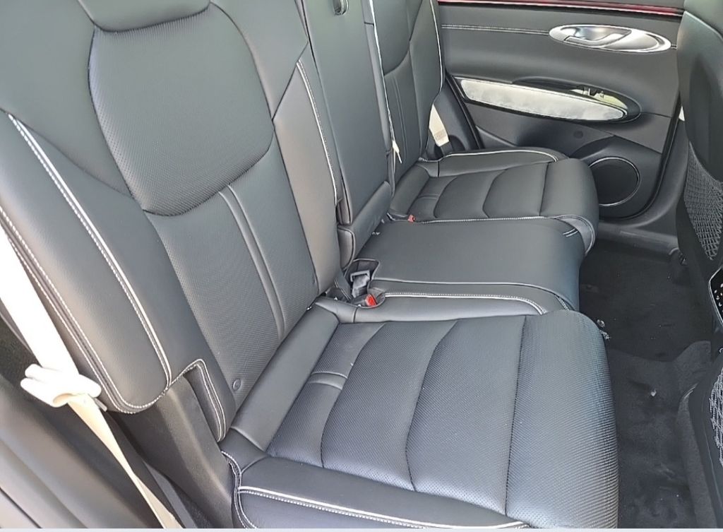 2026 Genesis GV70 Advanced 24