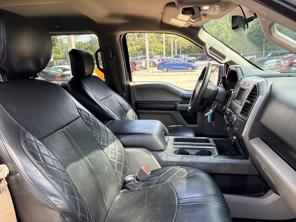 Used 2018 Black Ford  image 28