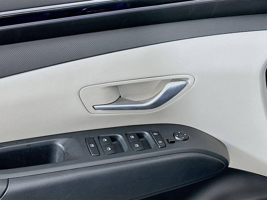 2022 Hyundai Tucson SEL 17