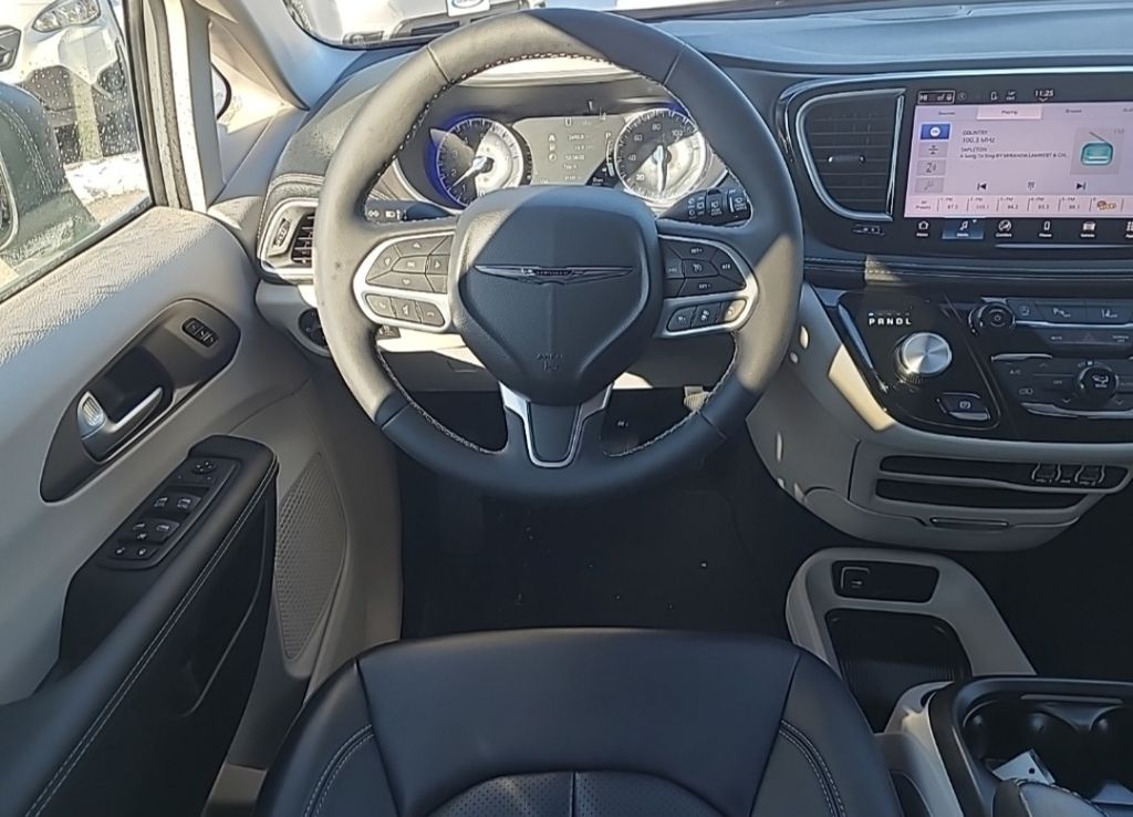 used 2023 Chrysler Pacifica car, priced at $34,299