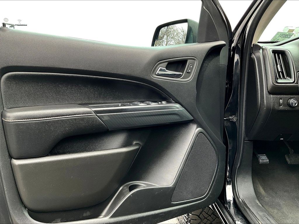 2022 GMC Canyon — photo 9