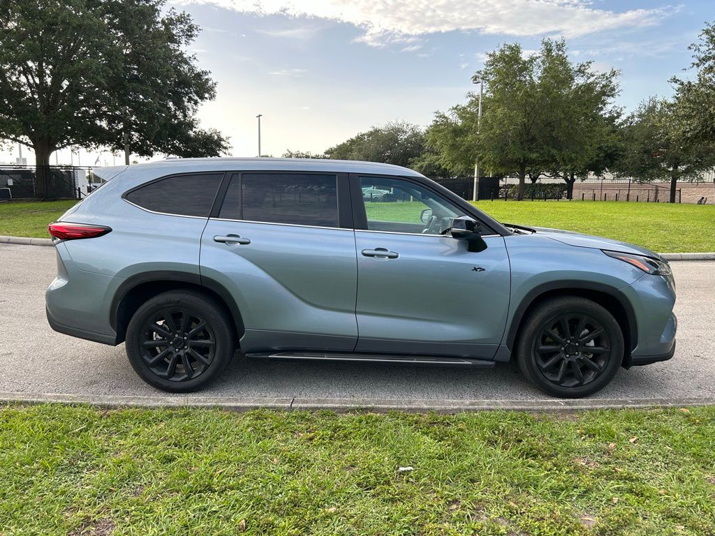 2023 Toyota Highlander XLE 6