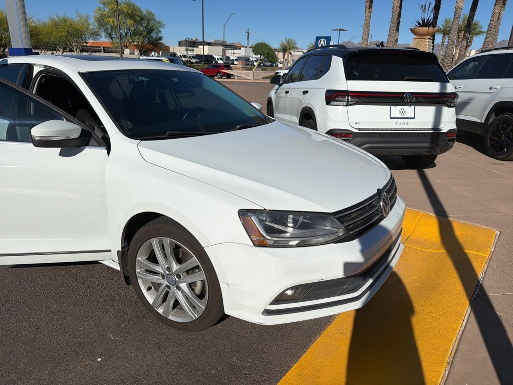 Thumbnail: 2017 Volkswagen Jetta - 4