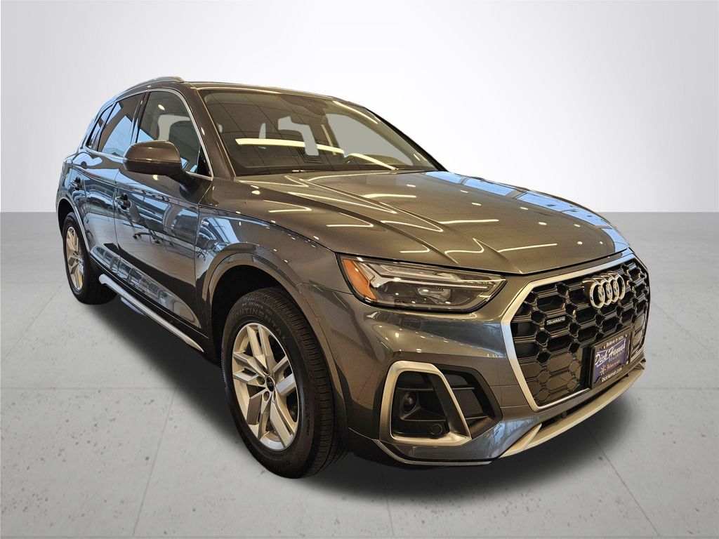 2023 Audi Q5 45 S line Premium