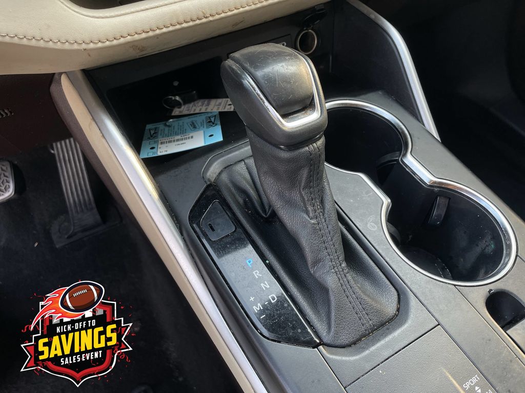 Used 2022 Toyota Highlander SUV
