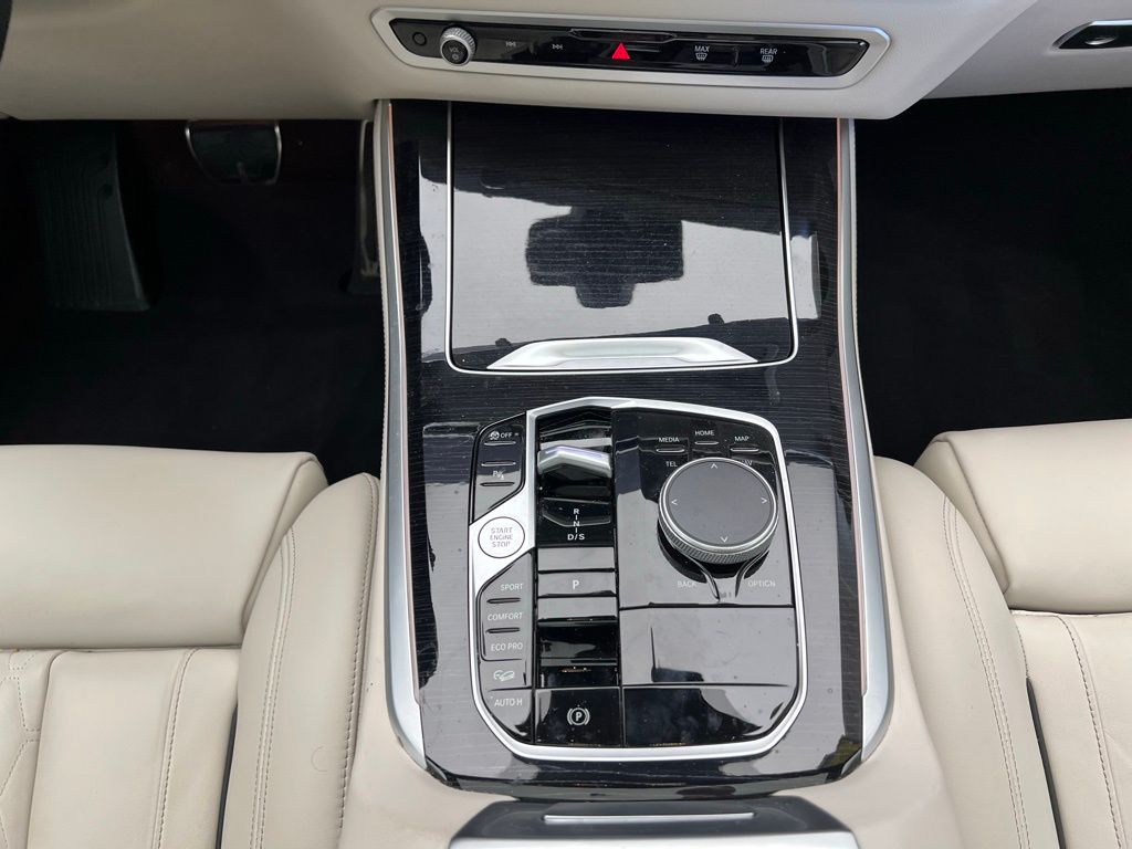 Thumbnail: 2025 BMW X5 - 11