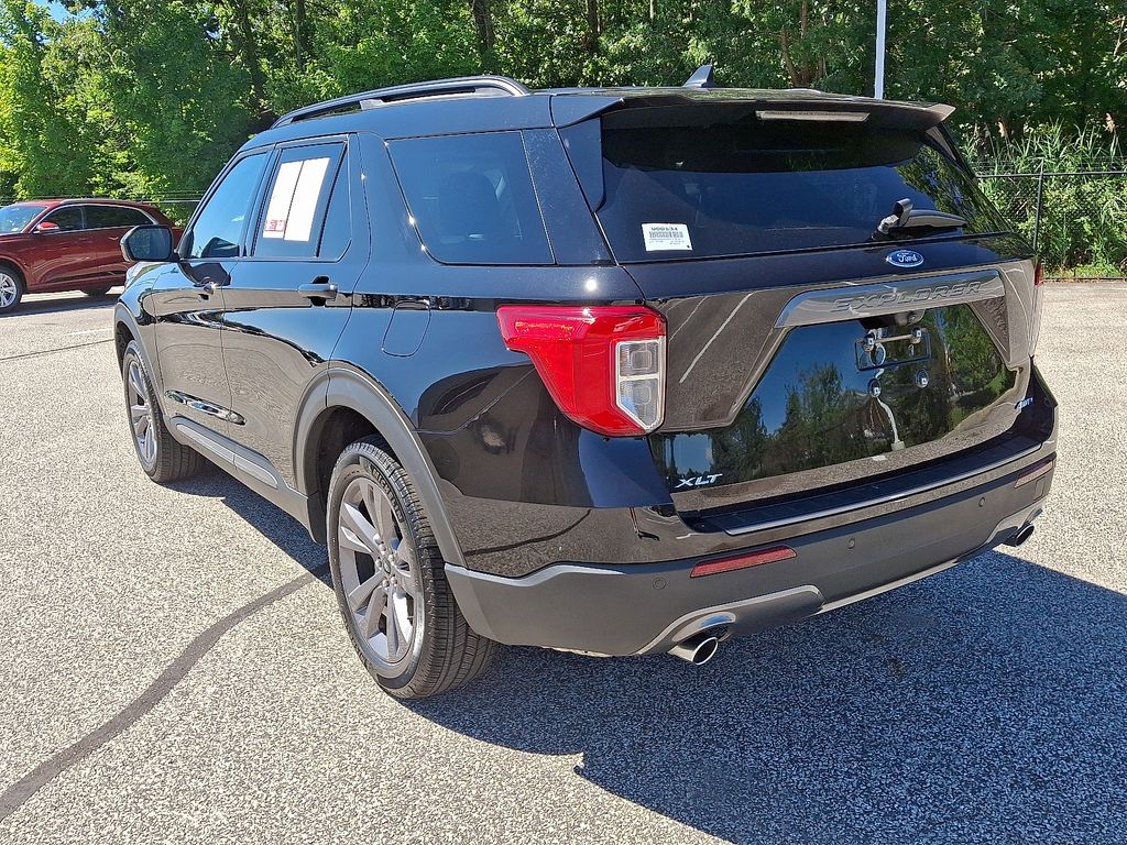 Thumbnail: 2022 Ford Explorer - 4