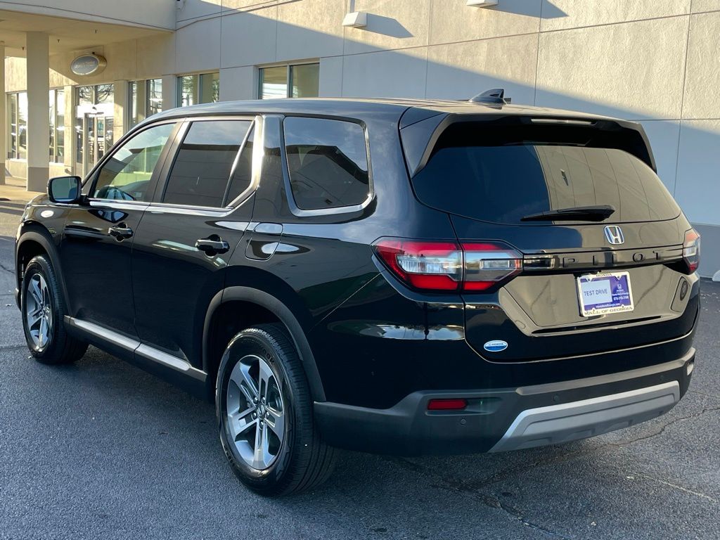 Thumbnail: 2024 Honda Pilot - 4