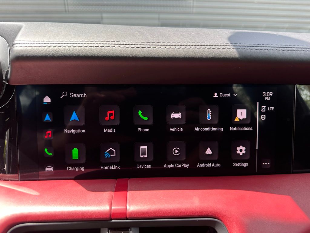 Thumbnail: 2024 Porsche Taycan - 24