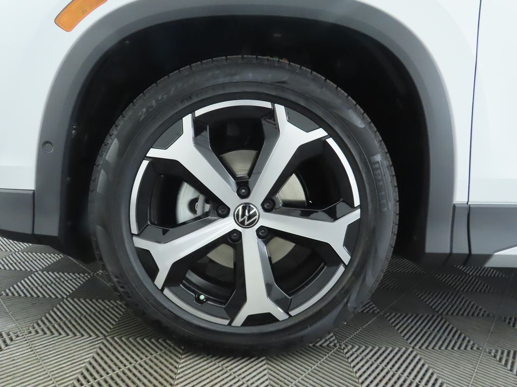 Thumbnail: 2026 Volkswagen Tiguan - 30