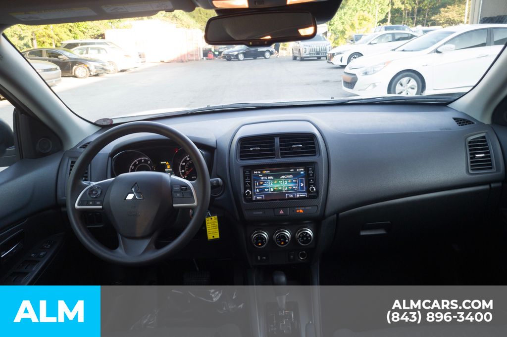 Used 2024 White Mitsubishi 2.0 ES image 20