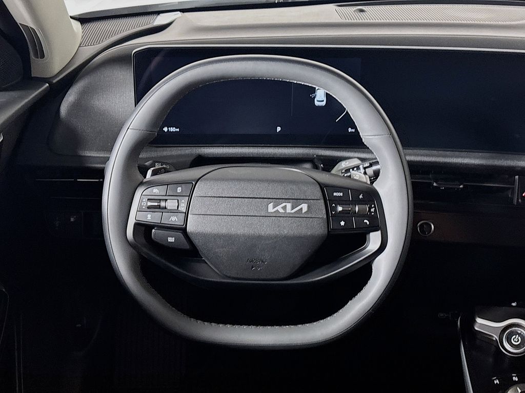 2025 Kia EV6 Light