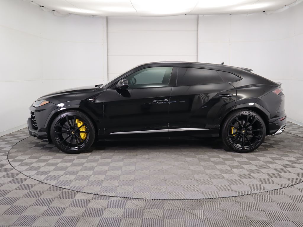 Thumbnail: 2020 Lamborghini Urus - 8