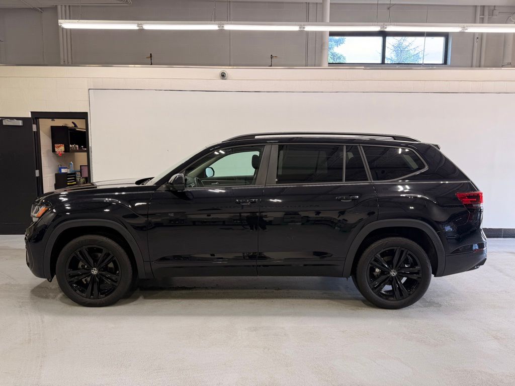 Thumbnail: 2023 Volkswagen Atlas - 2