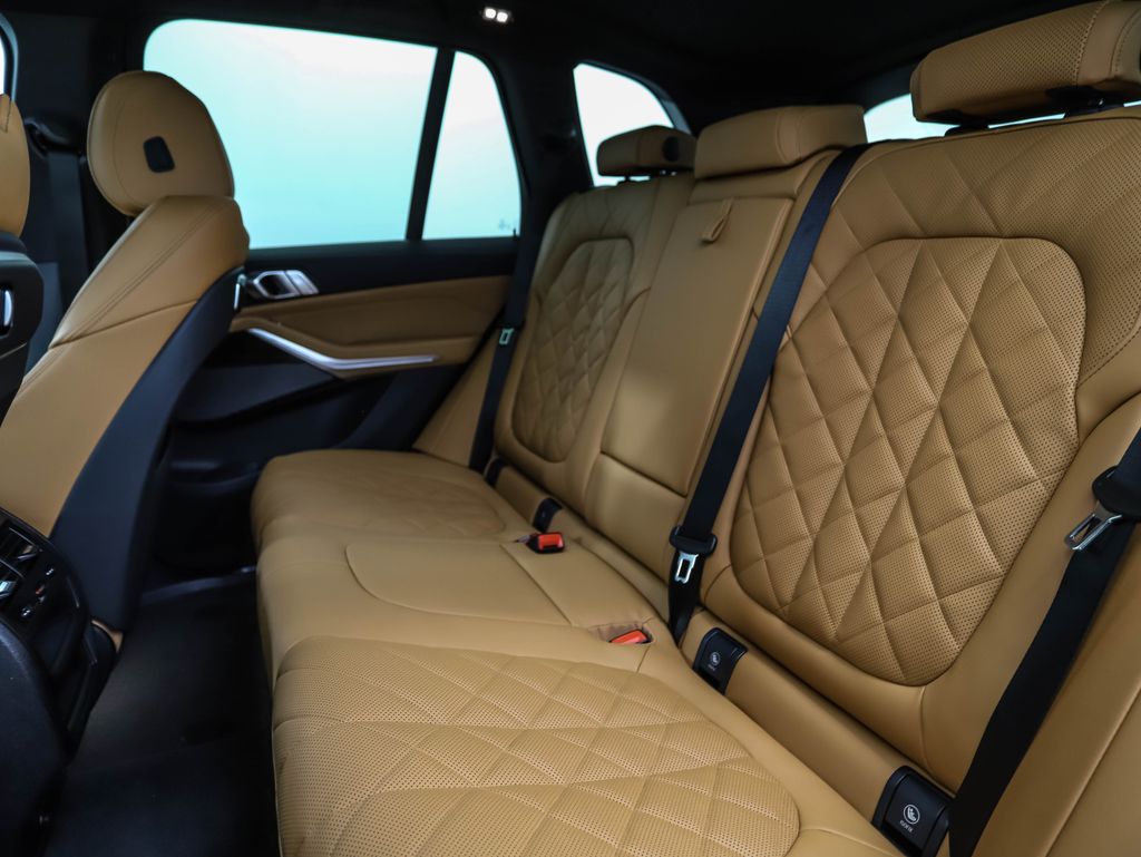 Thumbnail: 2026 BMW X5 - 22