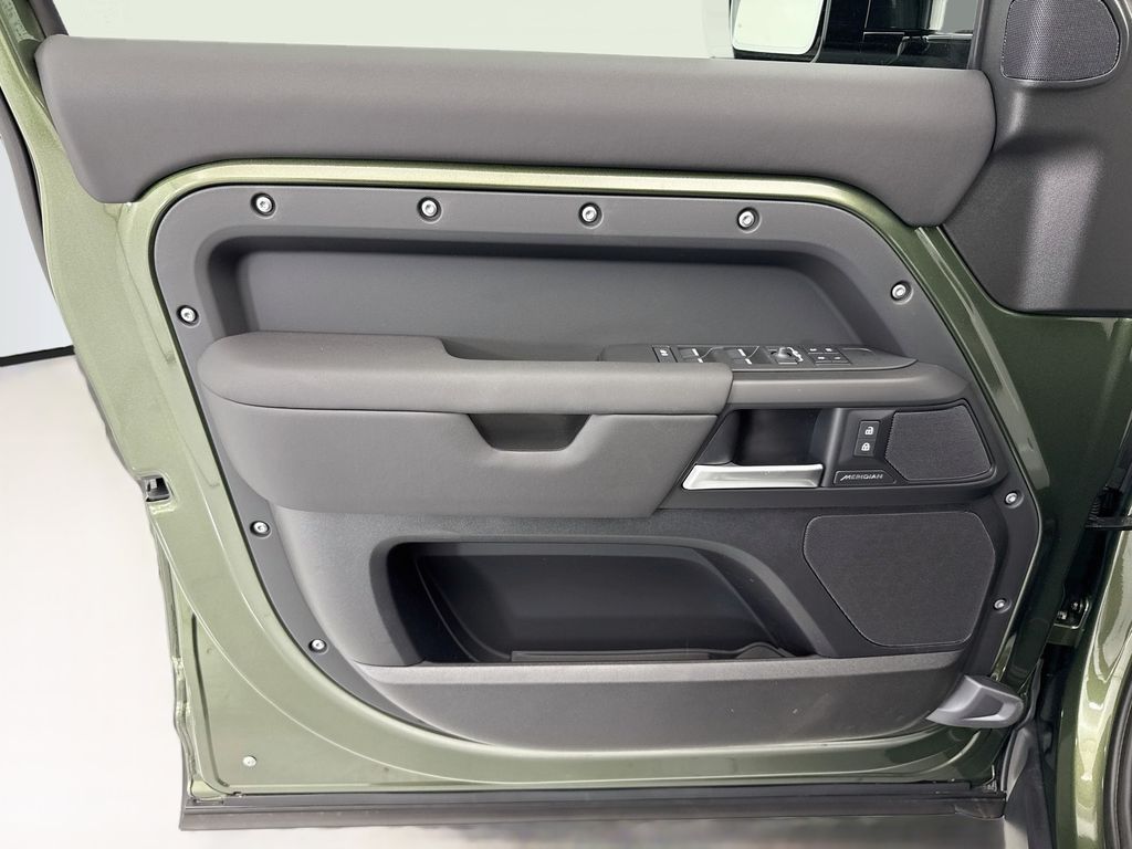 Thumbnail: 2026 Land Rover Defender - 24