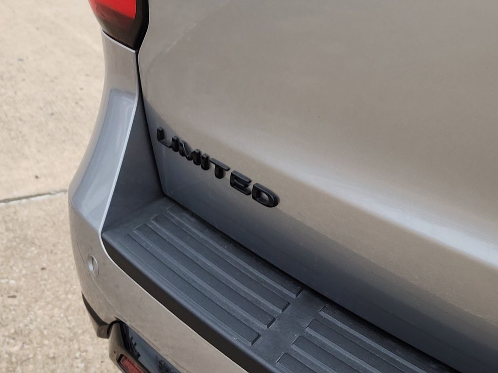 2024 Ford Expedition Limited photo