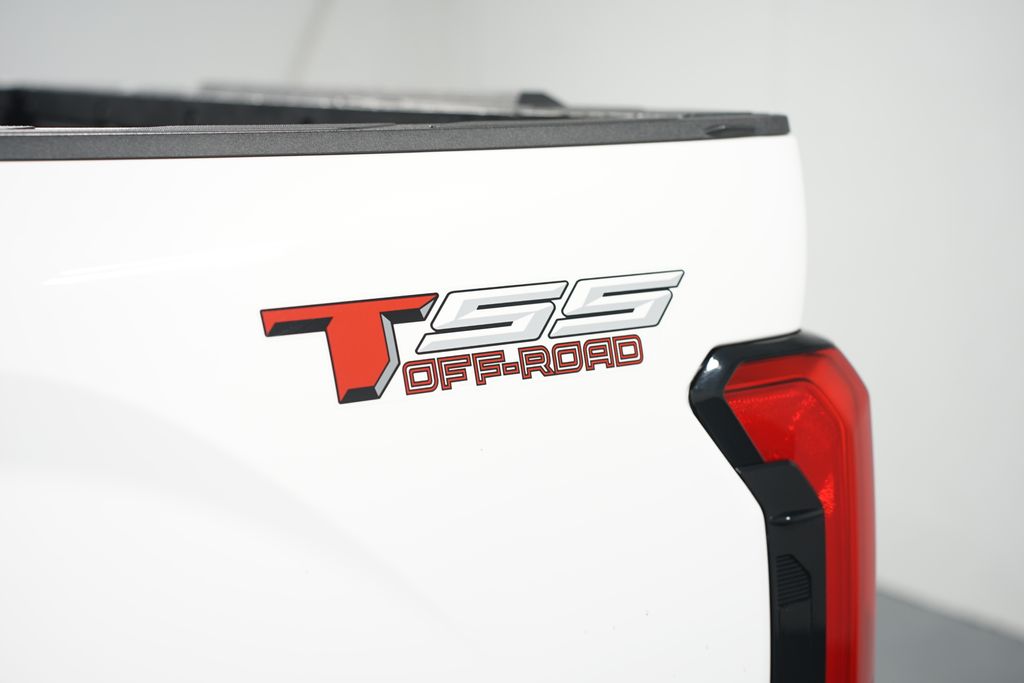 Thumbnail: 2022 Toyota Tundra - 11