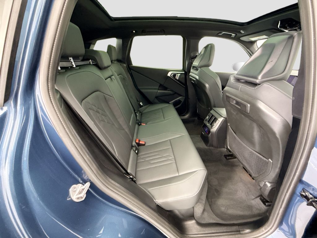 Thumbnail: 2026 BMW X3 - 21