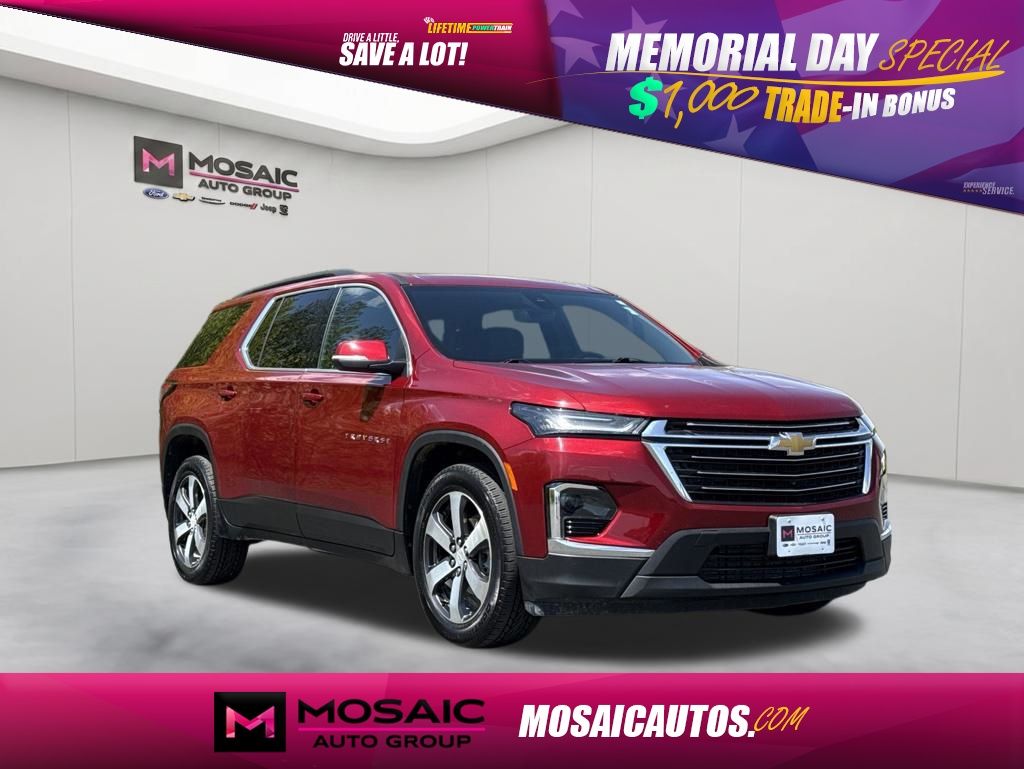 Used 2023 Chevrolet Traverse LT  SUVs