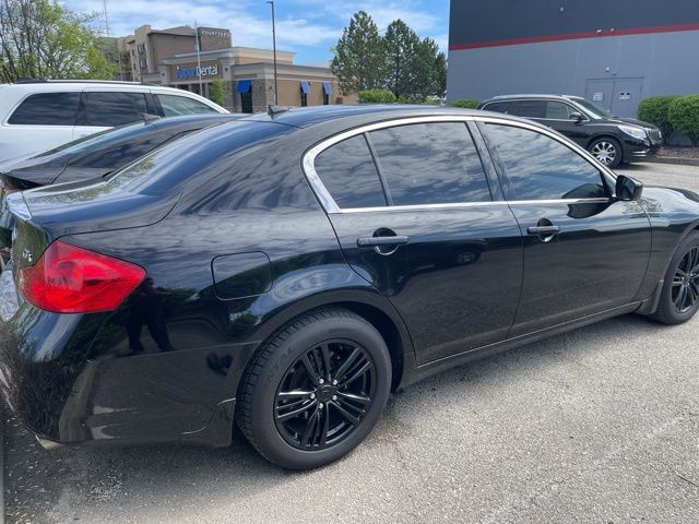 2013 INFINITI G37 X 3