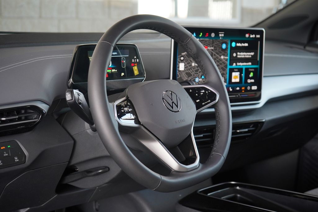 2025 Volkswagen ID.4 Pro 8