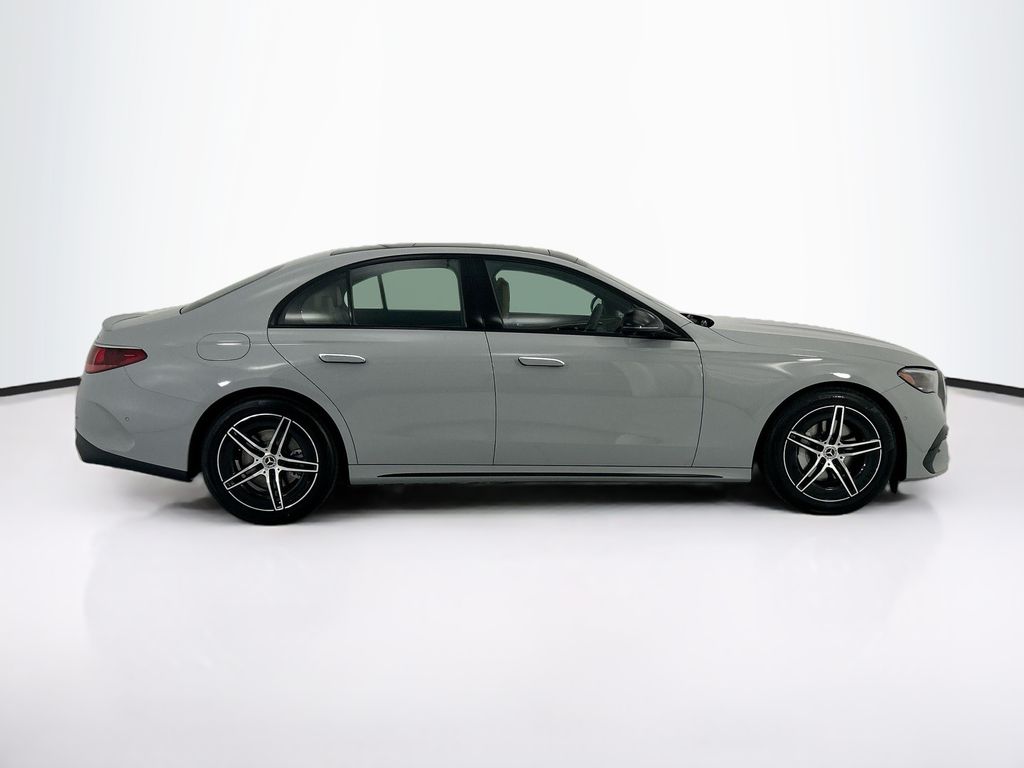 Thumbnail: 2026 Mercedes-Benz E-Class - 4