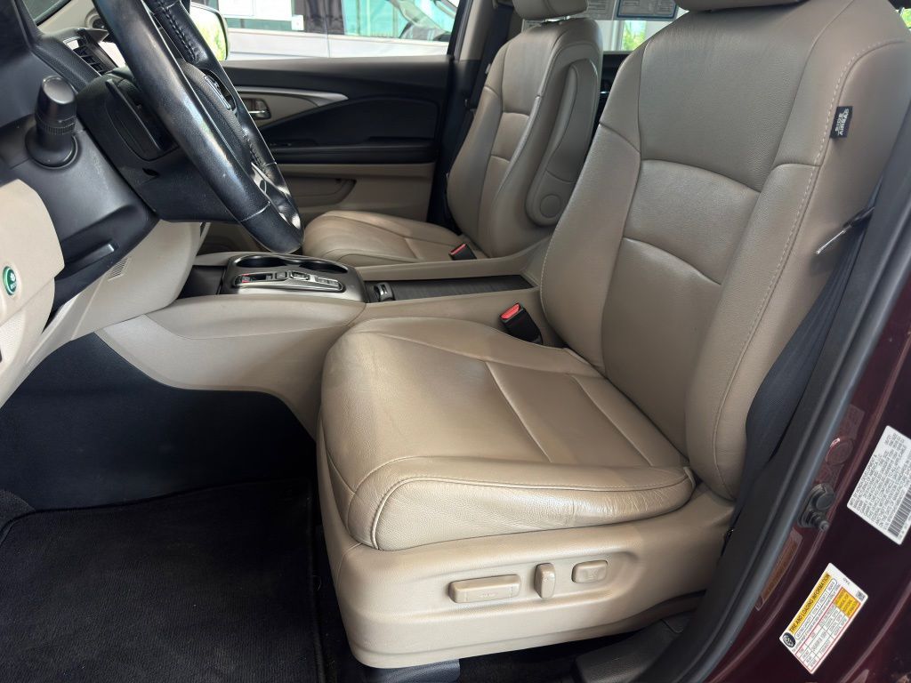 2021 Honda Pilot EX-L - 11