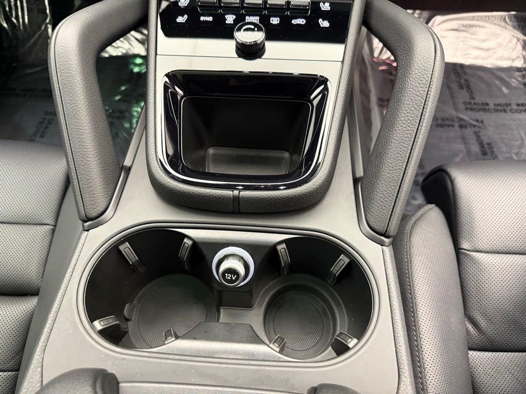 Thumbnail: 2025 Porsche Cayenne - 22