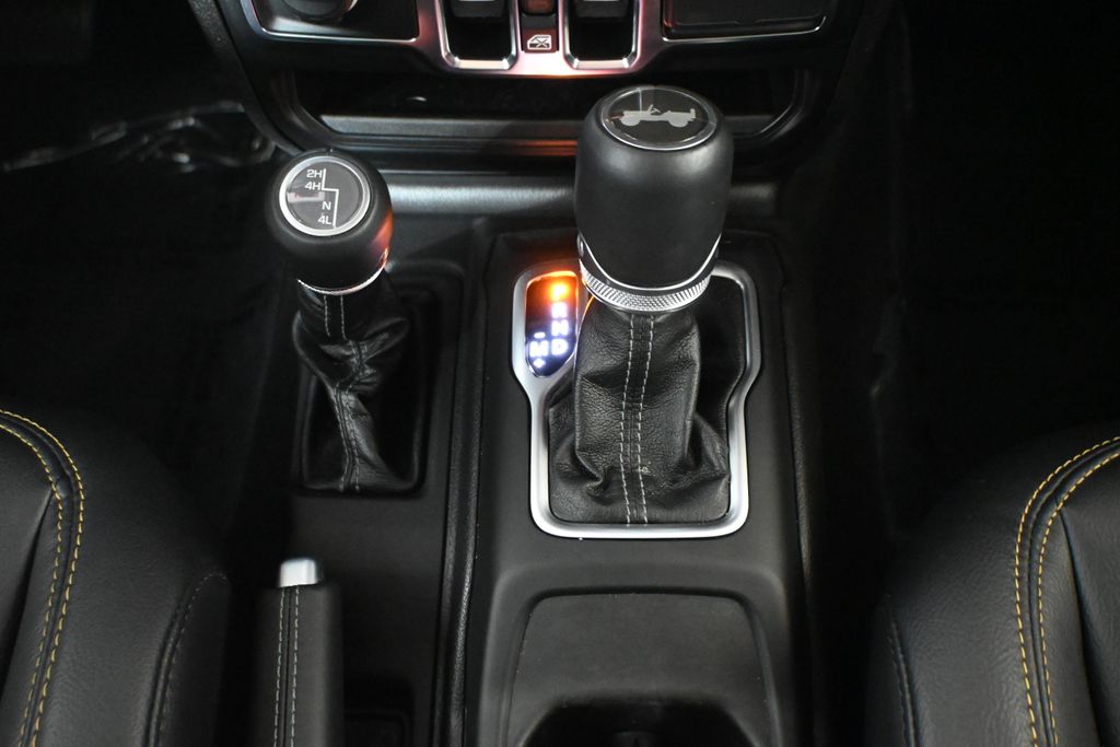 Thumbnail: 2024 Jeep Wrangler - 23