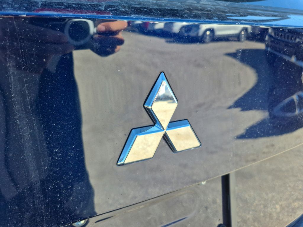 2026 Mitsubishi Outlander SEL - 11