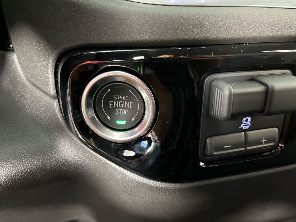 Thumbnail: 2026 Chevrolet Silverado 1500 - 27