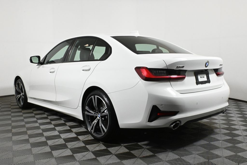 2022 BMW 3 Series 330i xDrive 5