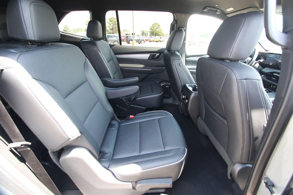Used 2025 Buick Enclave SUV