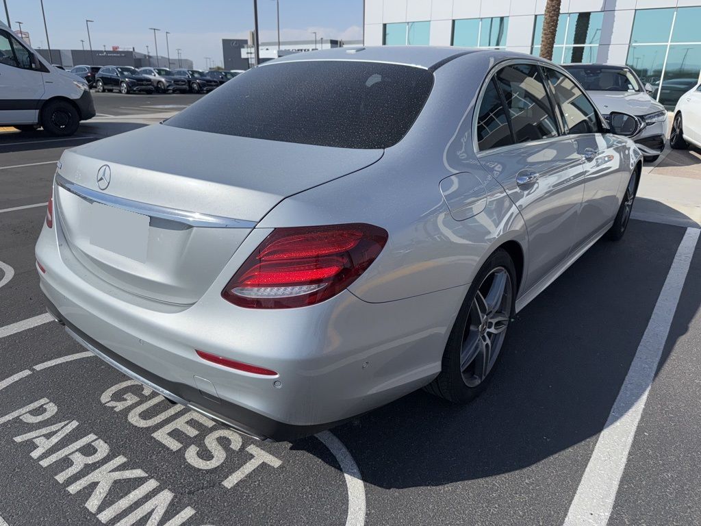 Thumbnail: 2019 Mercedes-Benz E-Class - 5