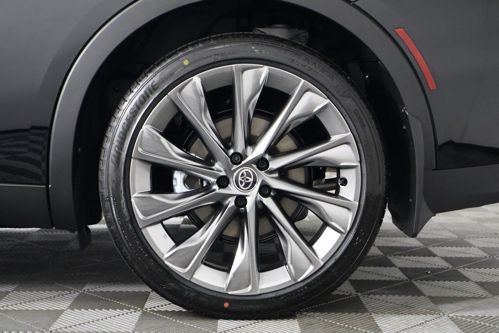 Thumbnail: 2026 Toyota Crown - 10