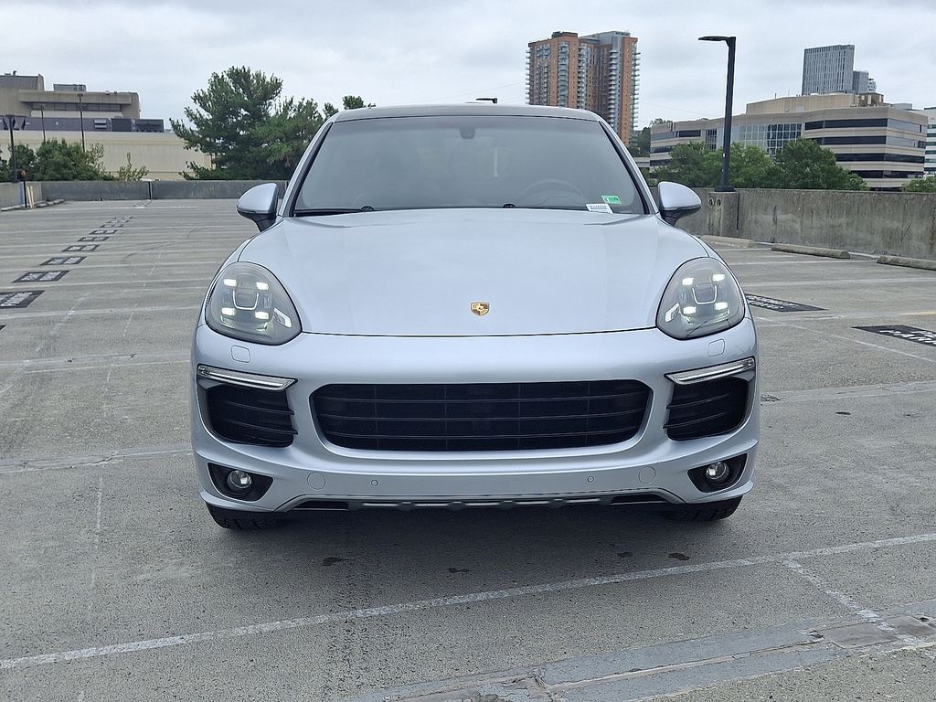 Thumbnail: 2017 Porsche Cayenne - 6