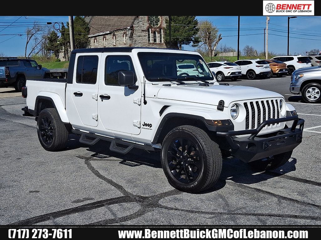 Bright White Clearcoat 2023 Jeep Gladiator Sport Crew Cab 4WD Pickup Truck Four-Wheel Drive 8-Speed Automatic