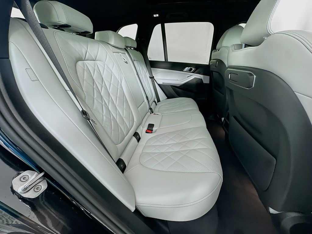 Thumbnail: 2024 BMW X5 - 28